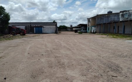 Empezó la demolición del antiguo Corralón Municipal.