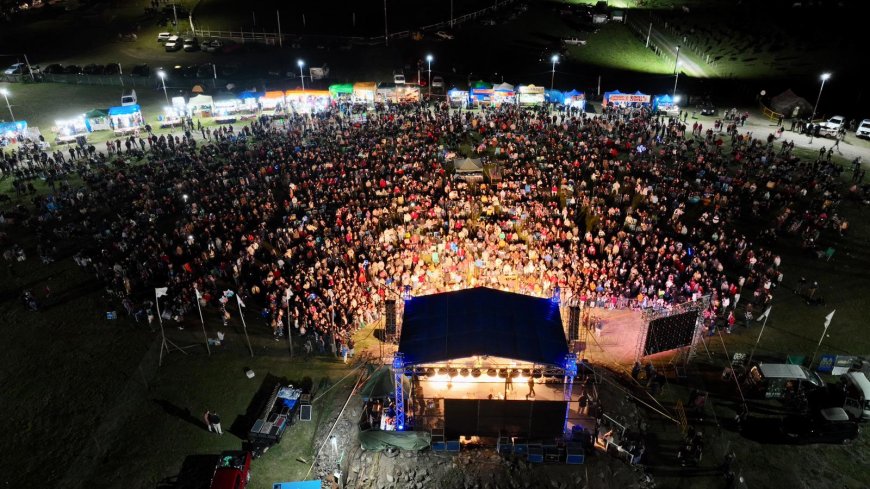 Gran marco de público en el Festival del Rosedal 2023