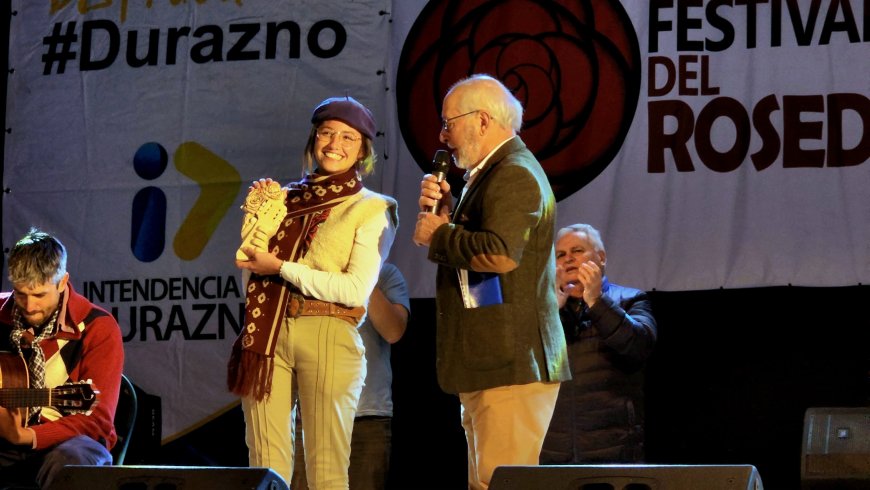 Julieta Torres Negreira ganadora en concurso Solista