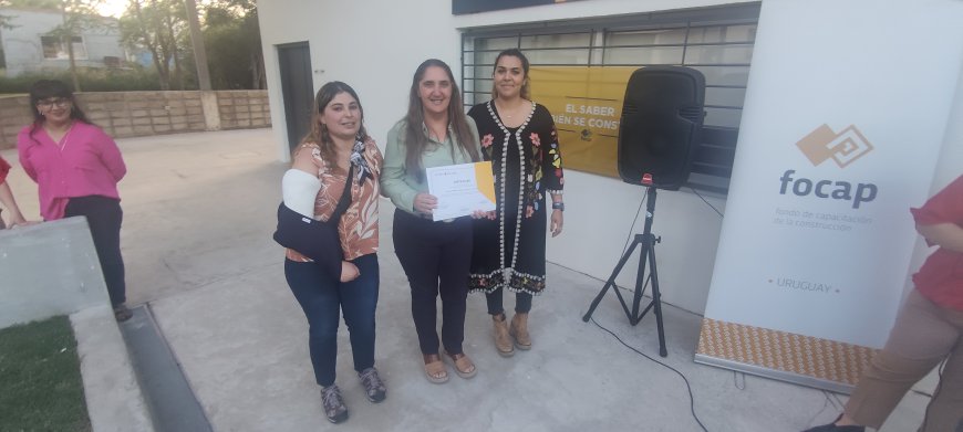 Cierre de cursos y entrega de certificados en FOCAP