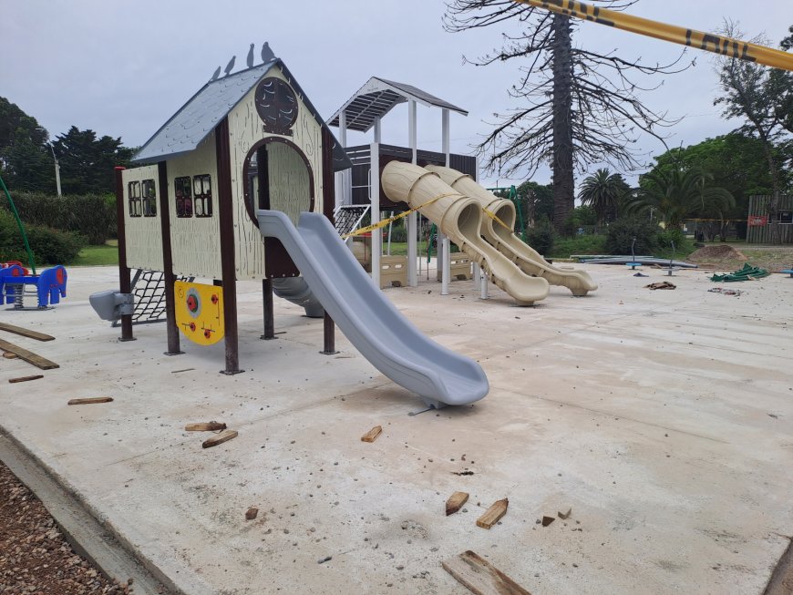 Quedarán operativas dos modernas baterías de juegos infantiles en el Bioparque.