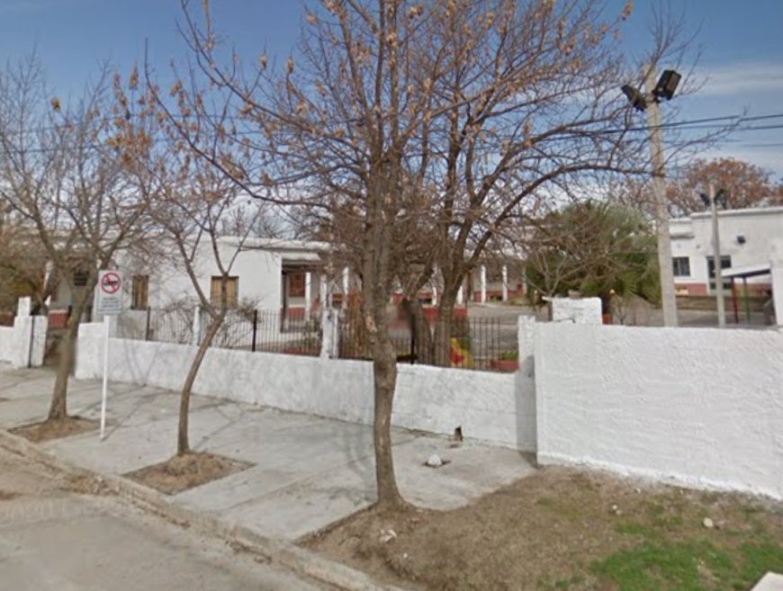 Encuentran a una persona sin vida en el patio de una Escuela de nuestra Ciudad.