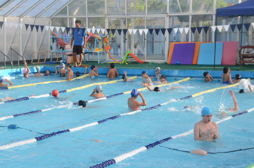 Información de interés para usuarios de la piscina y gimnasio Terry Johnson.