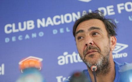 Nacional: Recoba espera a Mejía y tiene el resto del equipo definido