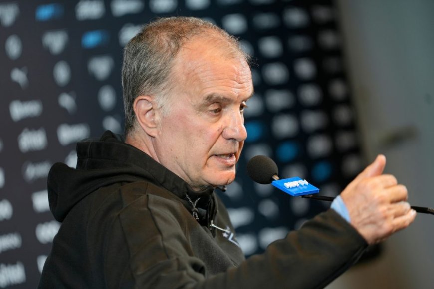 Bielsa reservó a Randall Rodríguez y Luis Suárez no está en la lista