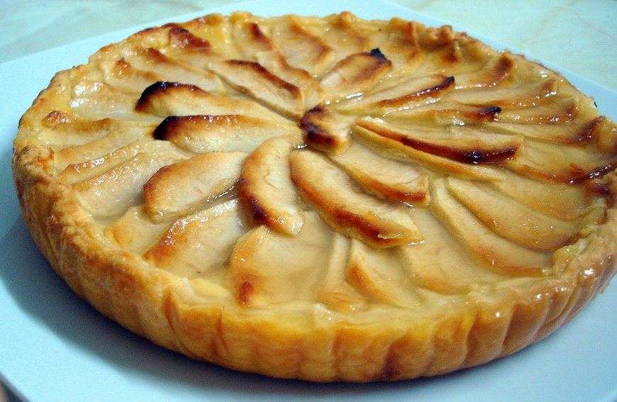 Delicia Casera: Tarta de Manzana, el Complemento Perfecto para tu Mate