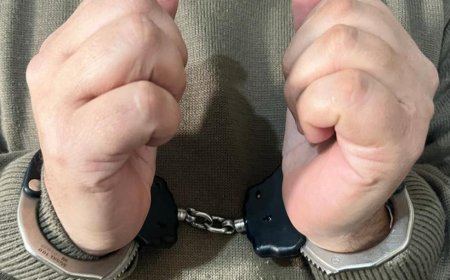 Persona condenada por desacato