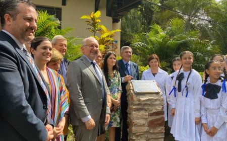Celebran en Paraguay 100 años de la escuela fundada en honor a José Gervasio Artigas