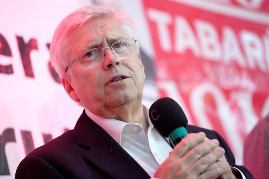 Tabaré Viera propone estudiar formas de reducir la jornada laboral