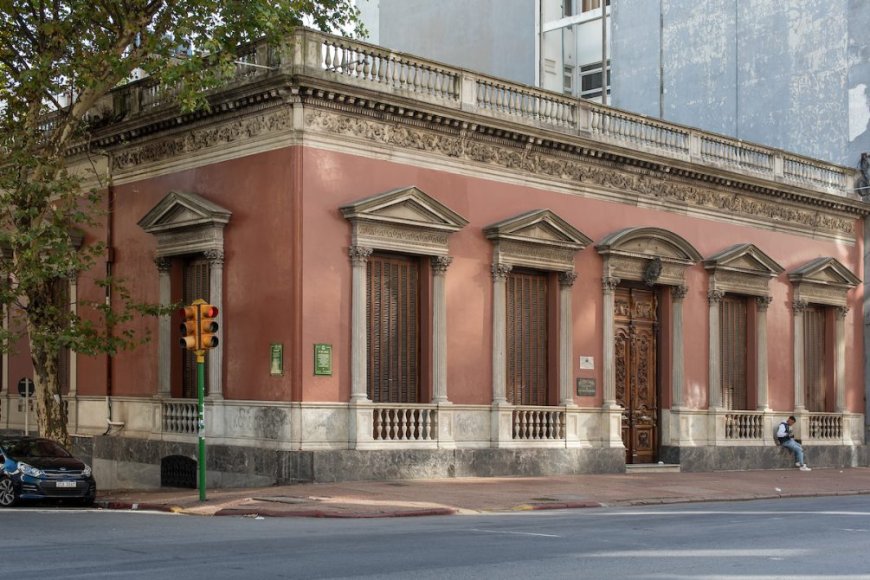 Uruguay expresa su «lamento profundo» por los hechos entre Ecuador y México