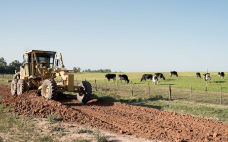 Gobierno firmó declaración de emergencia nacional por el estado de la caminería rural