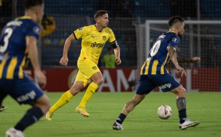 Peñarol enfrenta a Rosario Central buscando octavos de final de la Libertadores