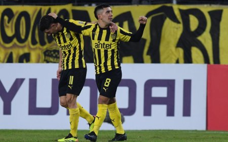 Peñarol derrotó a Rosario Central y se metió en octavos de la Libertadores
