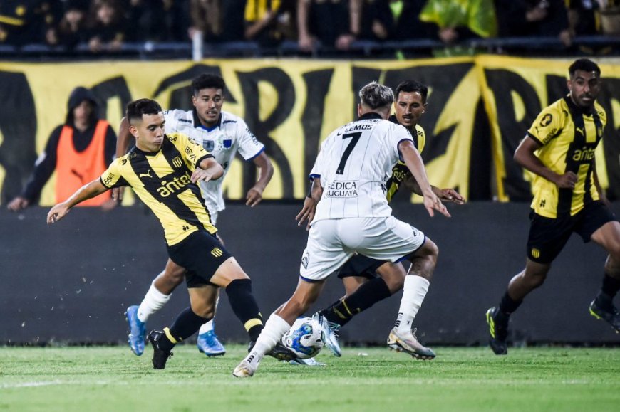 Peñarol visita a Liverpool en Belvedere