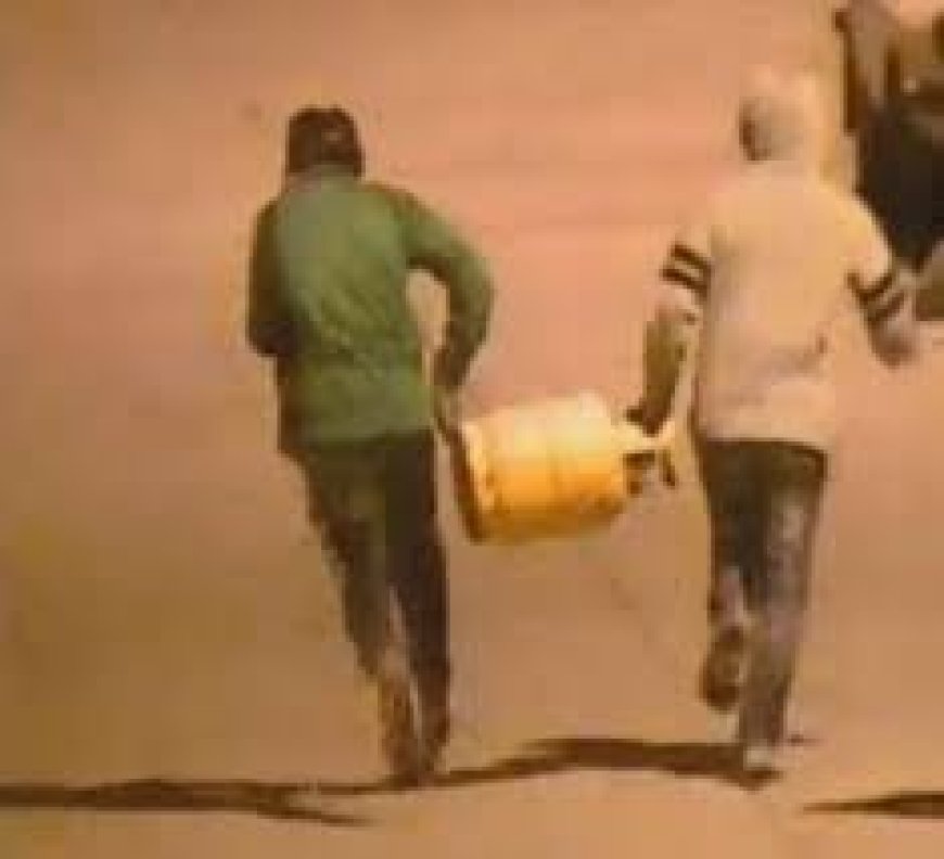 Personas detenidas infraganti por hurto de una garrafa de 13 kilos.