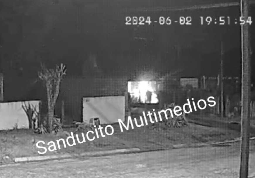 Comercio en barrio Sanducito sufrió un robo a mano armada.
