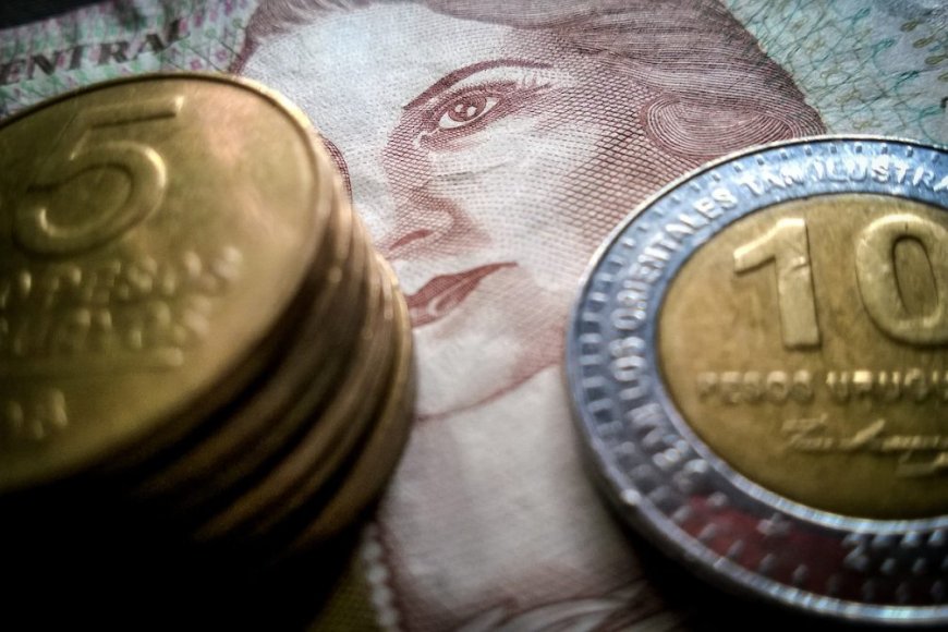 Cuesta Duarte: 33% del total de ocupados ganó menos de $25 mil en 2023