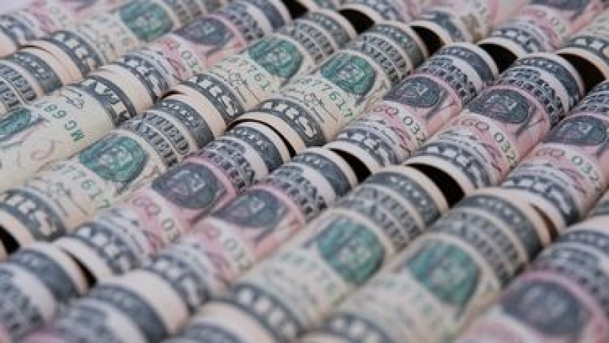 El dólar no encuentra freno y llega a su nivel más alto en un año y ocho meses