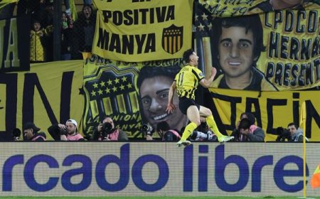 Peñarol goleó 4:0 a The Strongest