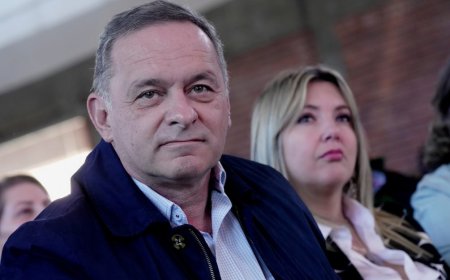 Delgado presentó propuestas para jóvenes: empleo, vivienda, salud mental y adicciones