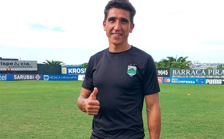 Juan Castillo: «Aguantar en los primeros 20 o 25 minutos de cada tiempo»