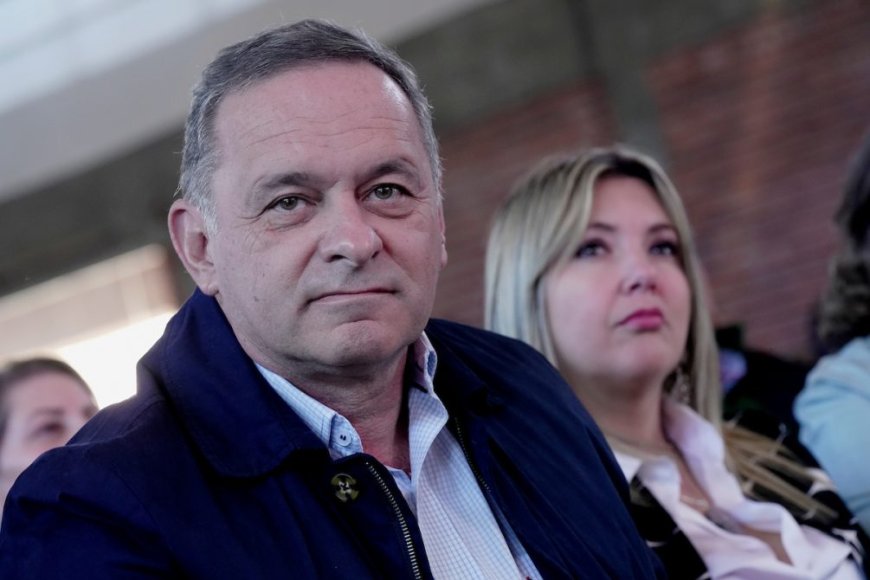 Delgado presentó propuestas para jóvenes: empleo, vivienda, salud mental y adicciones