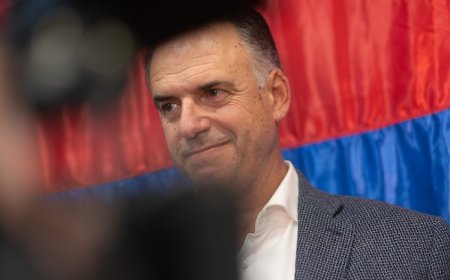 Yamandú Orsi: "La democracia es y tiene que ser una fiesta"