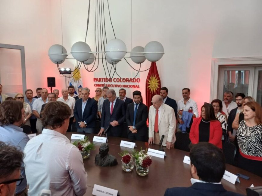 Ojeda asumió como nuevo secretario general del Partido Colorado