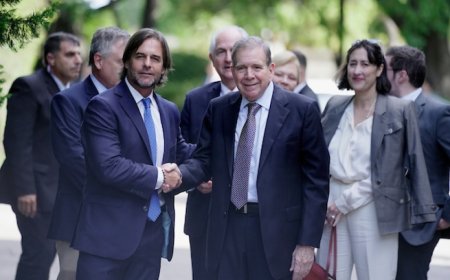Luis Lacalle Pou está reunido en la residencia de Suárez con el líder venezolano Edmundo González Urrutia