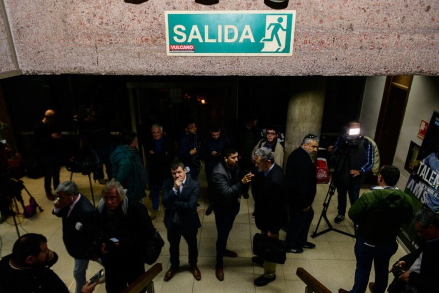 Los clubes quisieron postergar el campeonato, pero el Ejecutivo de la AUF no aceptó