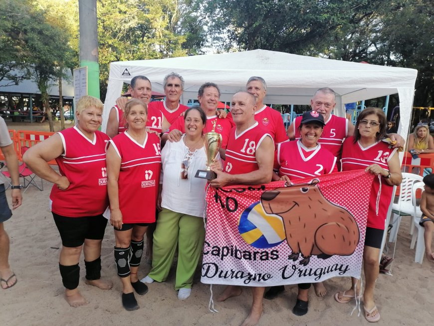 Gran Encuentro Binacional de Newcom Beach en Durazno