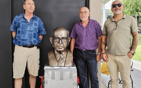 Duraznense radicado en Los Ángeles donó busto de Raúl H. Evangelisti al Conservatorio Departamental de Música