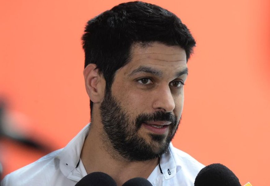 "Al Partido Colorado le sobran figuras para las candidaturas", señaló Andrés Ojeda