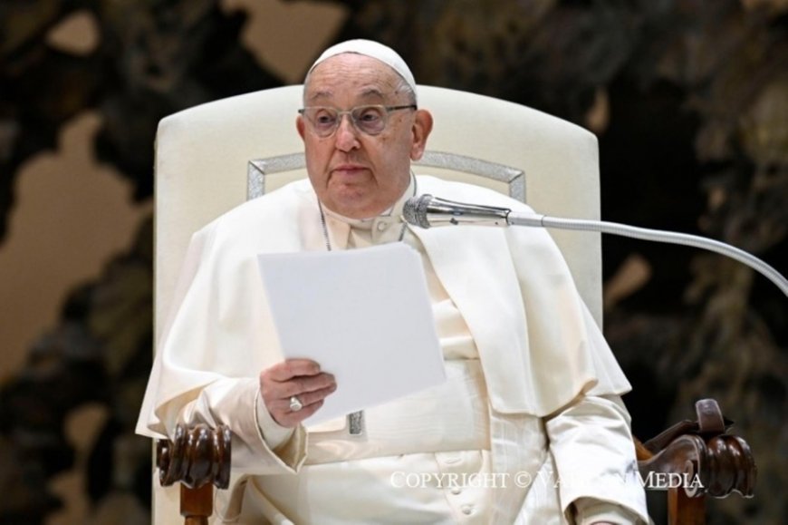 El Papa sufre una neumonía bilateral y sigue presentando un cuadro clínico "complejo"