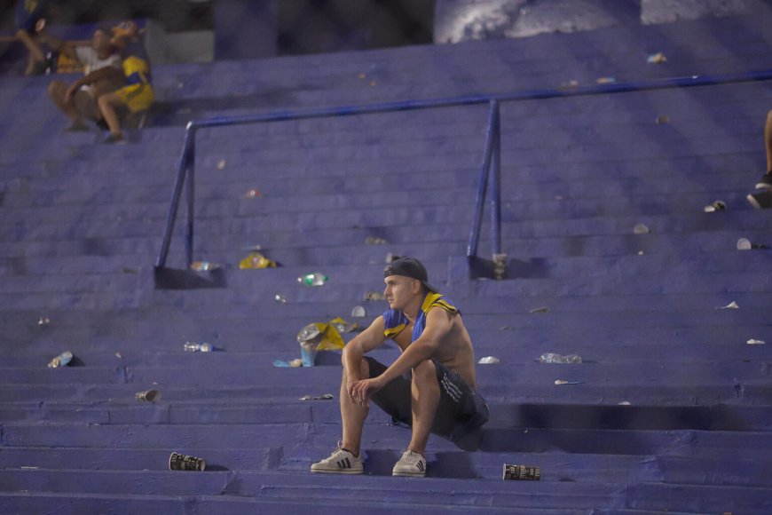 Boca eliminado de la Libertadores entre duras críticas para Cavani