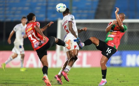 Boston River y Bahía empataron 0-0 y definirán el pase en Brasil