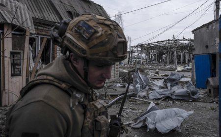 Estados Unidos dice que tiene a sus mejores negociadores trabajando por la paz en Ucrania