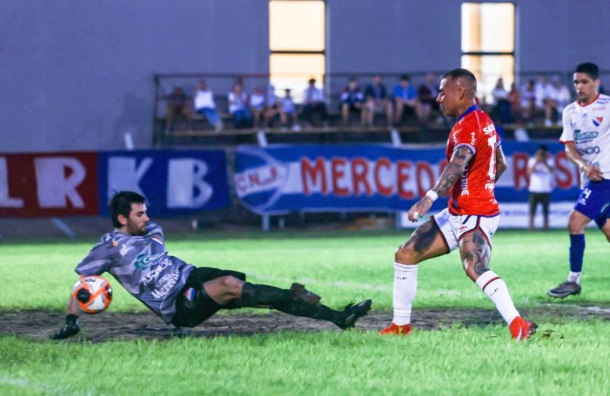 Nacional goleó en Mercedes y Lasarte le dió minutos a varios jugadores