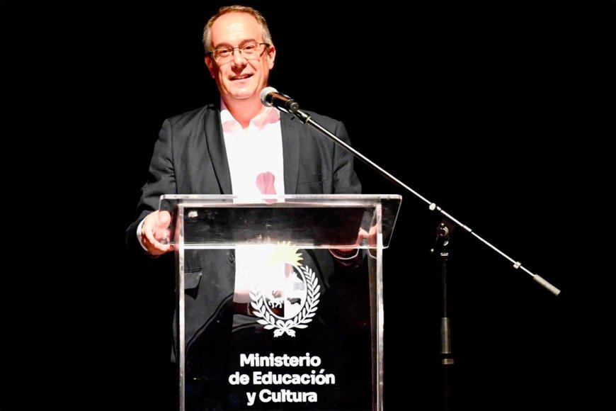 Mahía asumió como ministro de Educación y Cultura