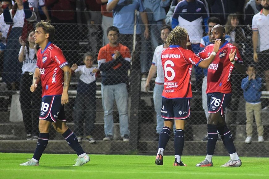 Apertura: Nacional venció 1-0 a Racing en el Parque Viera pese a sufrir hasta el final