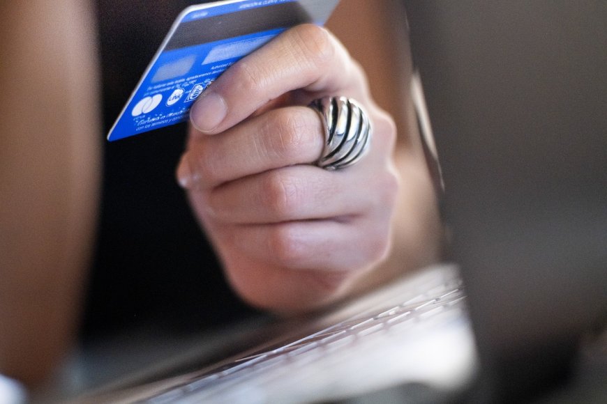 Proyecto propone aumentar la exoneración para compras en el exterior