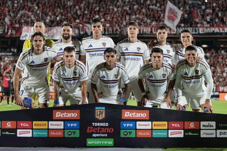 Edinson Cavani malogró un penal ante Keylor Navas en la derrota de Boca frente a Newell's