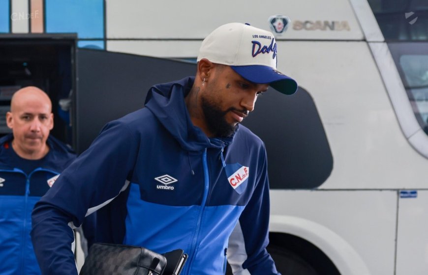 Nacional viajó a Colombia sin Polenta y con entrenador interino