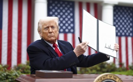 Trump anuncia arancel global del 10 %