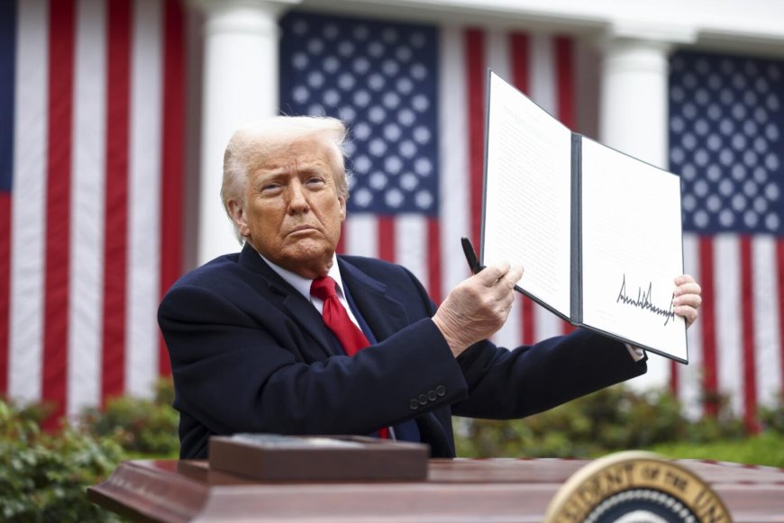 Trump anuncia arancel global del 10 %