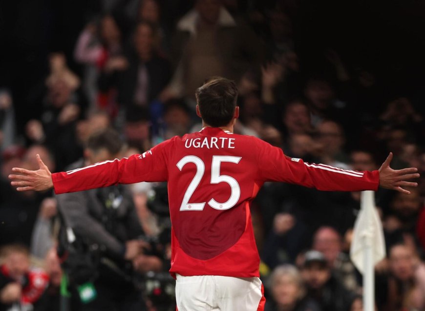 El Manchester United clasificó en el partido del año y con un gol de Manu Ugarte