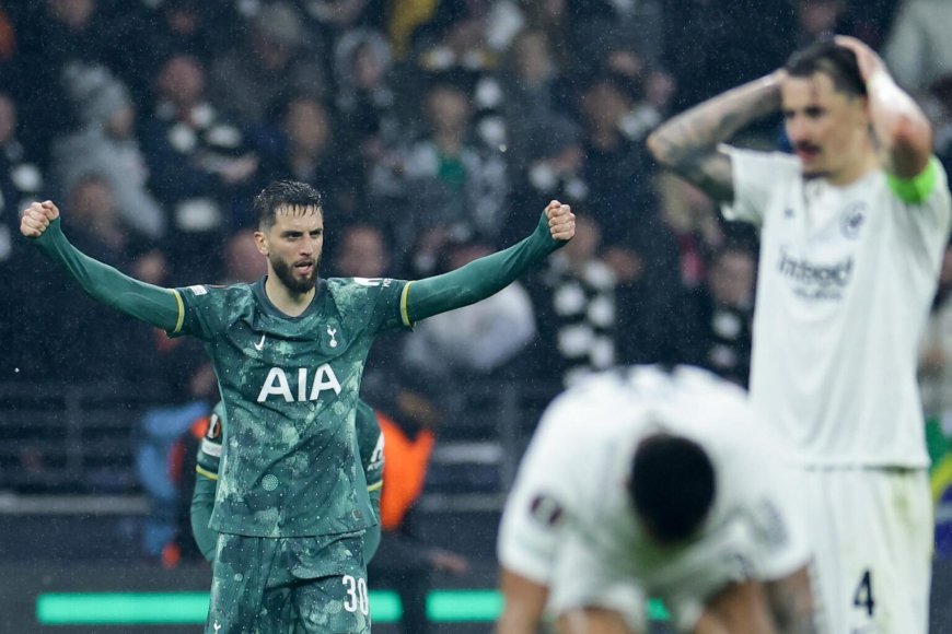 Con Bentancur titular, el Tottenham ganó en Frankfurt y se mete en semis de Europa