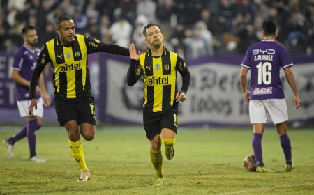 Peñarol, jugando con diez todo el partido, derrotó 1-0 a Defensor Sporting en el Franzini