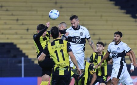 Peñarol ganó de atrás a Olimpia y clasificó a octavos de final de la Libertadores