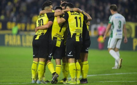 Peñarol arrancó con victoria el Intermedio tras derrotar 2-0 a Plaza Colonia en el Campeón del Siglo
